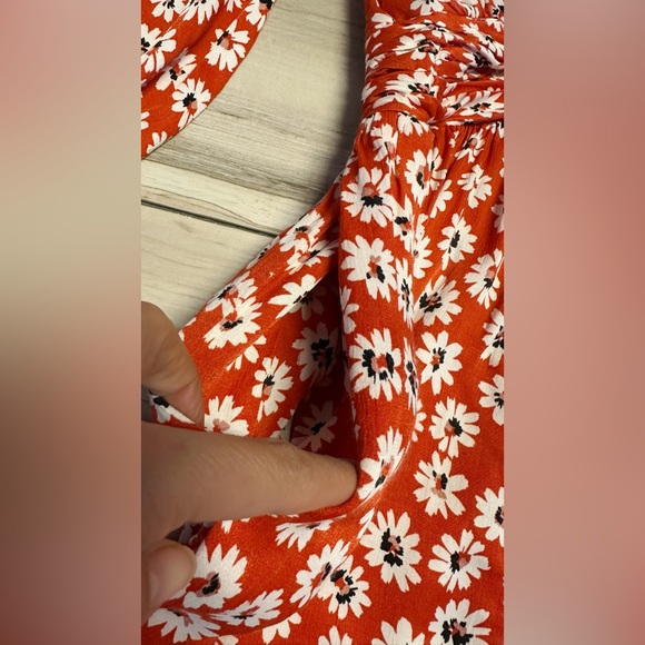 Zara Floral Romper - Picture 4 of 11